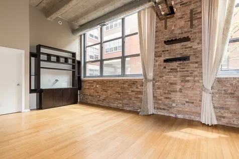 1735 North Paulina Street Chicago IL 60622