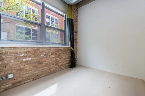 1735 North Paulina Street Chicago IL 60622