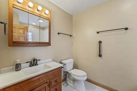 107 North Elmhurst Avenue Mount Prospect IL 60056