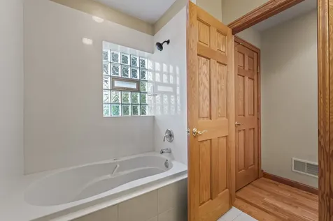 107 North Elmhurst Avenue Mount Prospect IL 60056