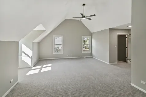 731 Roaring Brook Lane Algonquin IL 60102