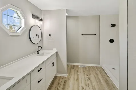 731 Roaring Brook Lane Algonquin IL 60102