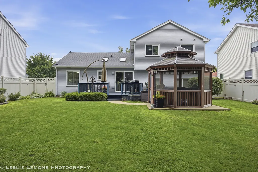 12208 South Shagbark Drive Plainfield IL 60585