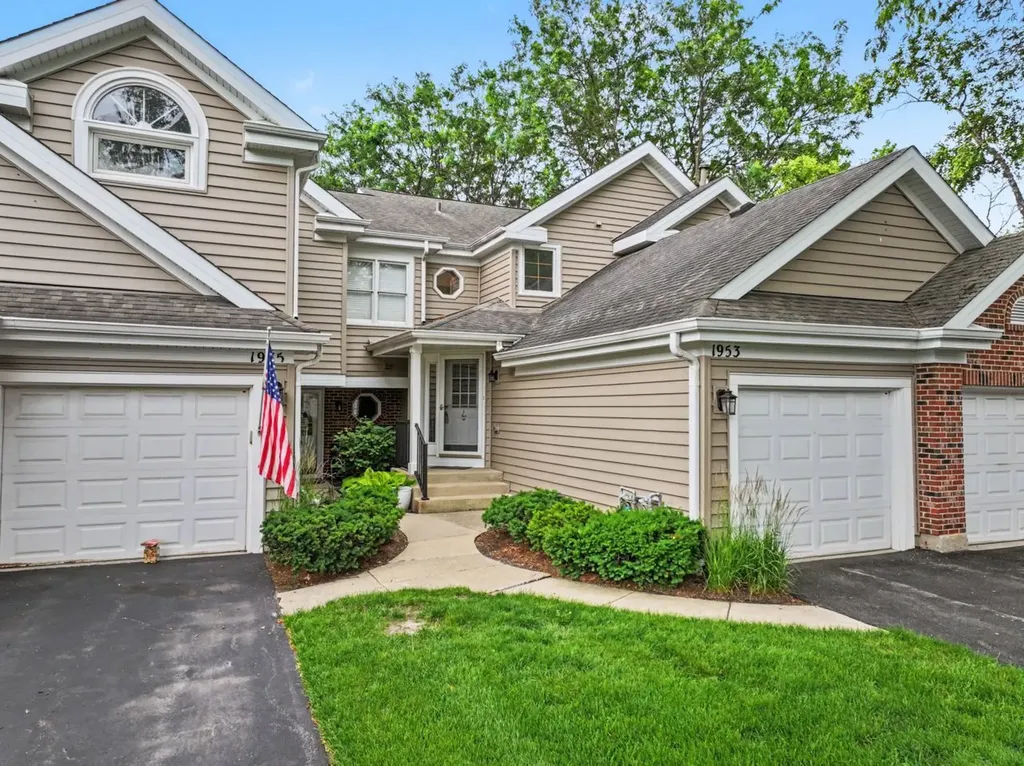 1953 North Coldspring Road Arlington Heights IL 60004