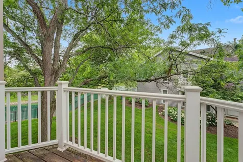 1953 North Coldspring Road Arlington Heights IL 60004