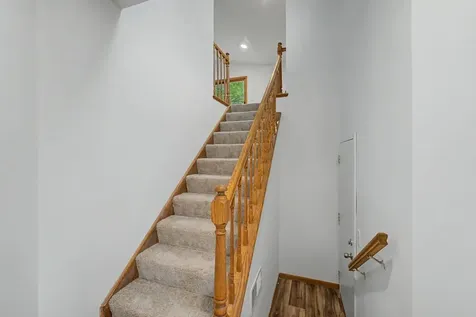 1953 North Coldspring Road Arlington Heights IL 60004