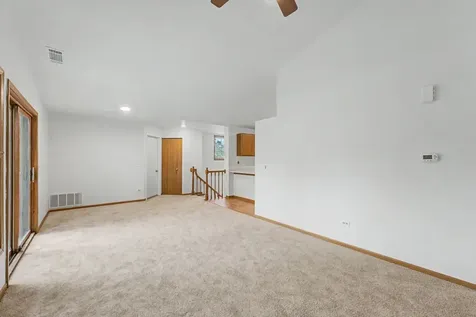 1953 North Coldspring Road Arlington Heights IL 60004