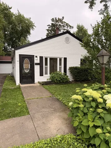 15 Johnathan Road Lake Zurich IL 60047