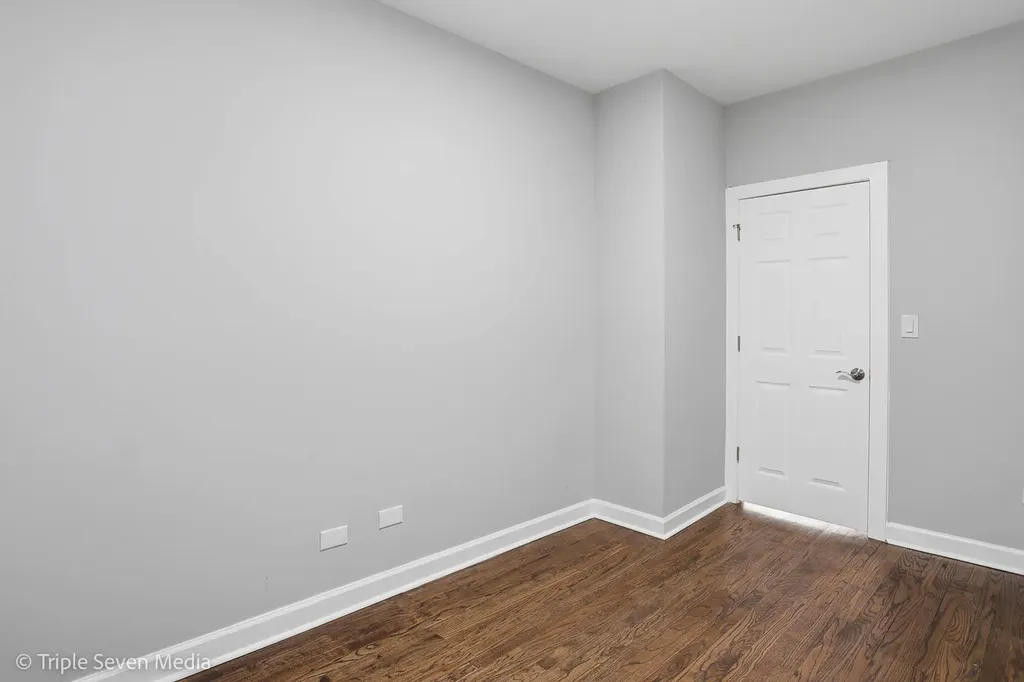7520 South Carpenter Street Chicago IL 60620
