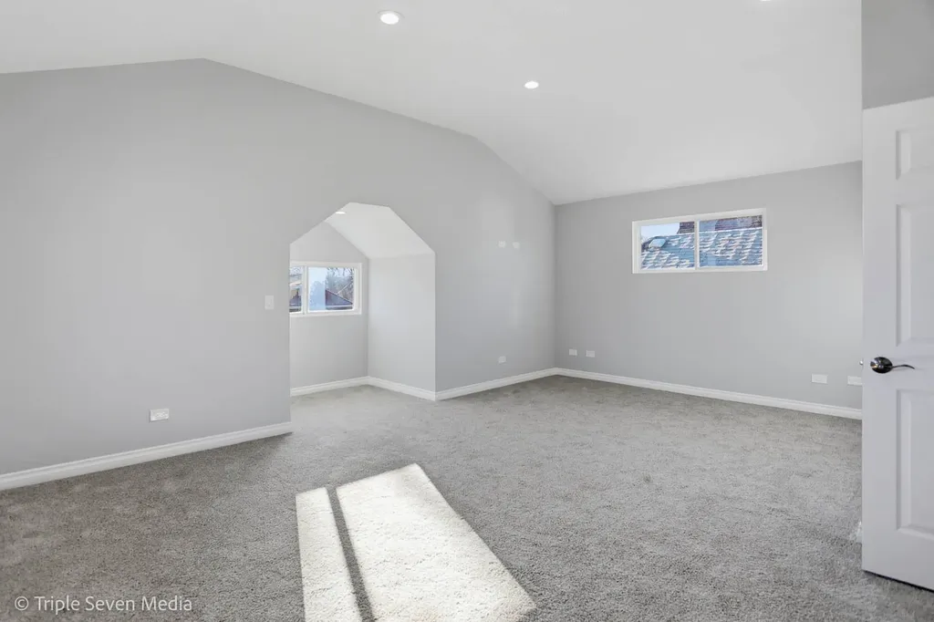 7520 South Carpenter Street Chicago IL 60620