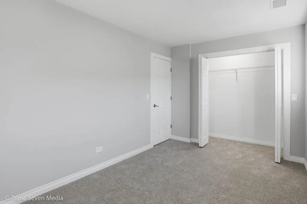 7520 South Carpenter Street Chicago IL 60620