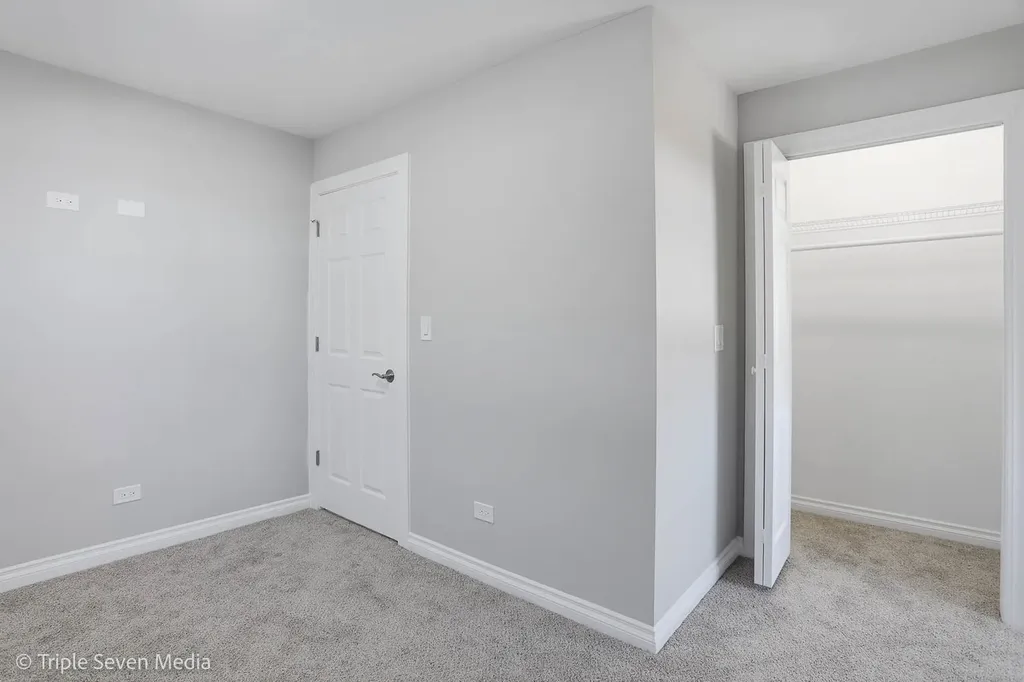 7520 South Carpenter Street Chicago IL 60620