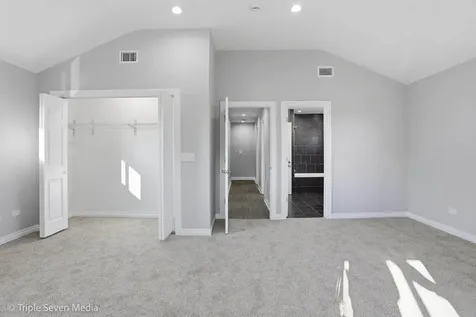 7520 South Carpenter Street Chicago IL 60620