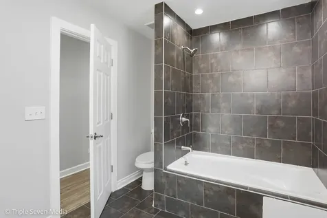 7520 South Carpenter Street Chicago IL 60620