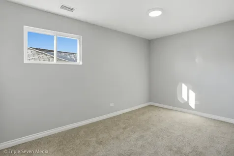 7520 South Carpenter Street Chicago IL 60620
