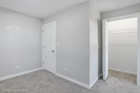 7520 South Carpenter Street Chicago IL 60620