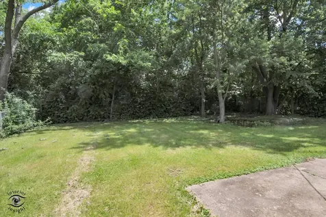 1947 Beacon Boulevard Chicago Heights IL 60411