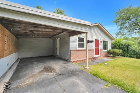 1947 Beacon Boulevard Chicago Heights IL 60411
