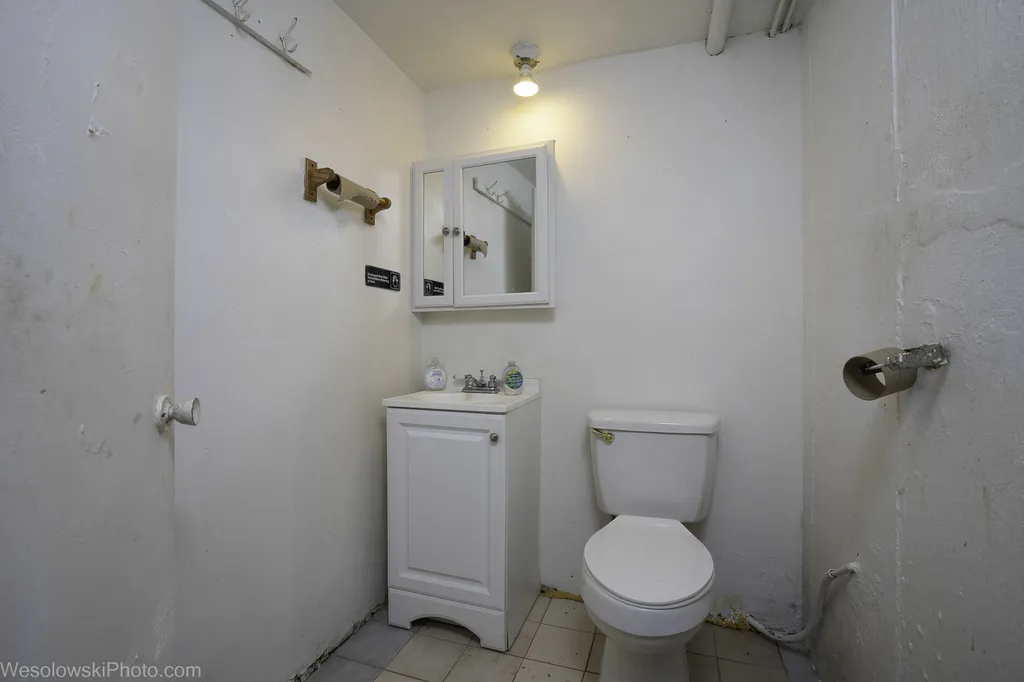 6454 North Milwaukee Avenue Chicago IL 60631