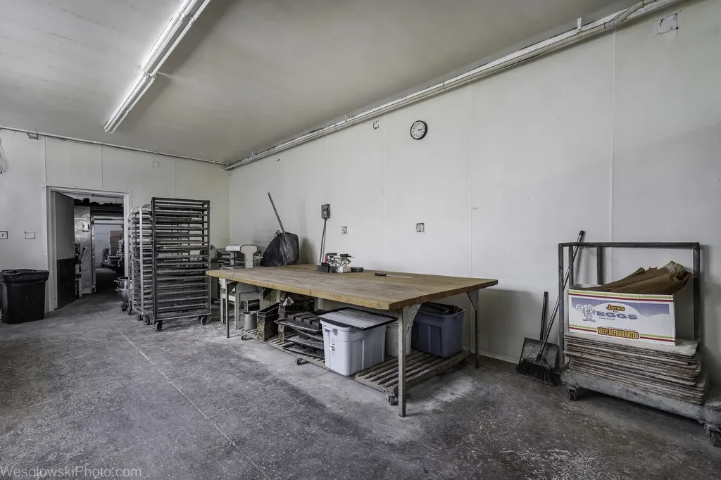 6454 North Milwaukee Avenue Chicago IL 60631