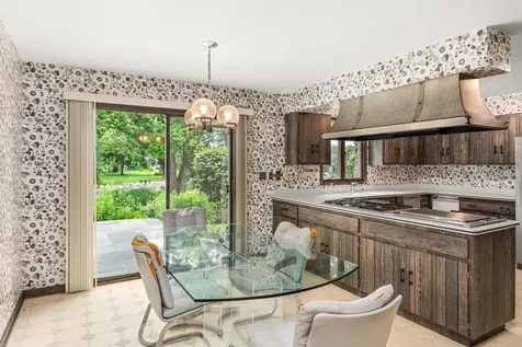 9 Buckingham Drive Sugar Grove IL 60554