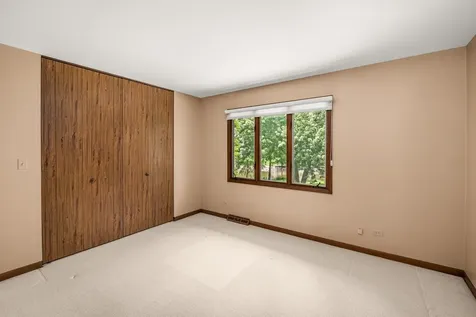 9 Buckingham Drive Sugar Grove IL 60554