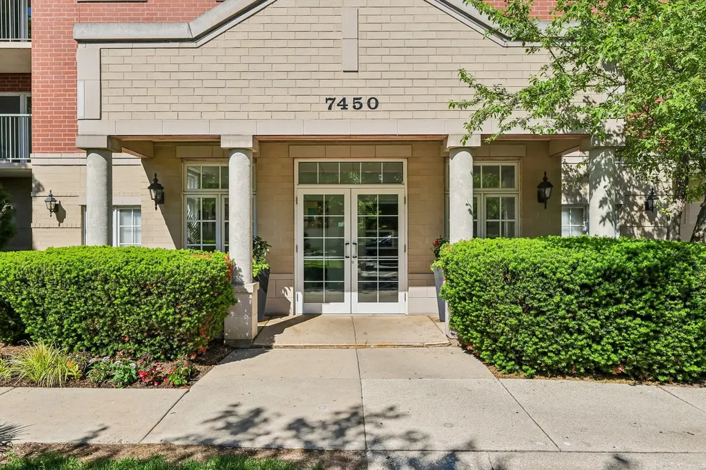 7450 North Lincoln Avenue Skokie IL 60076