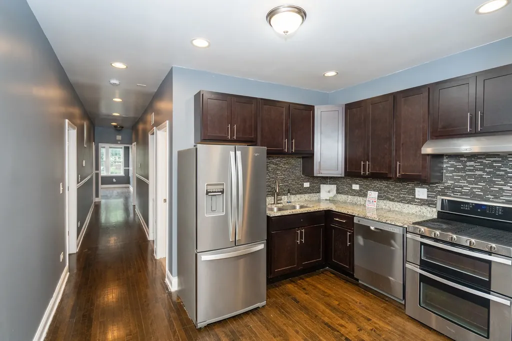 8027 South Morgan Street Chicago IL 60620