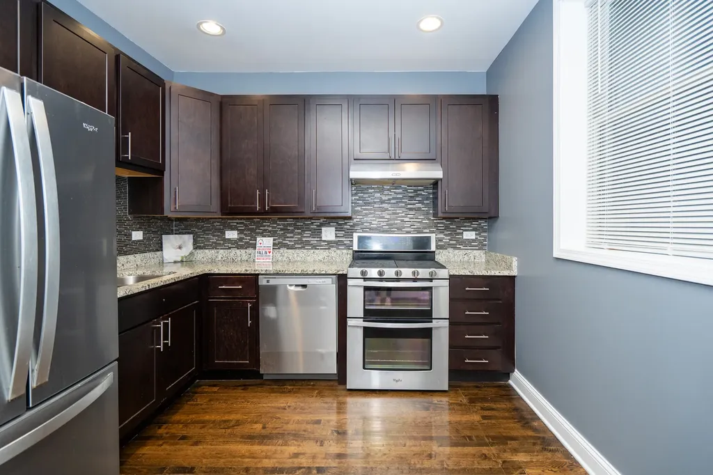 8027 South Morgan Street Chicago IL 60620