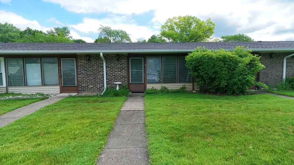 7415 Clarendon Court Fox Lake IL 60020