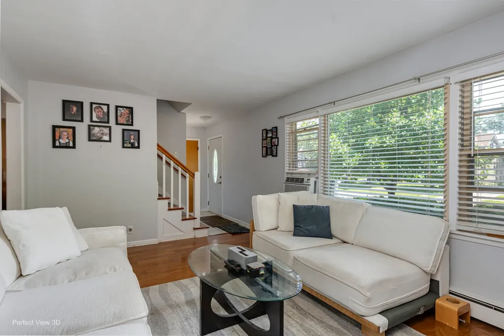 935 North Webster Street Naperville IL 60563