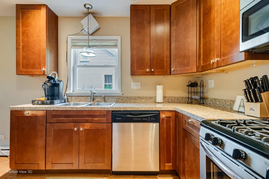 935 North Webster Street Naperville IL 60563