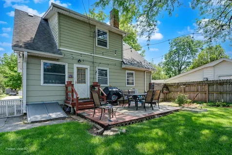 935 North Webster Street Naperville IL 60563