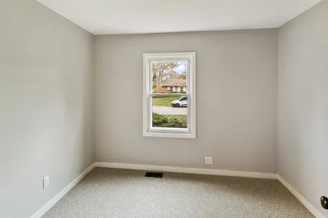 21704 Clyde Avenue Sauk Village IL 60411