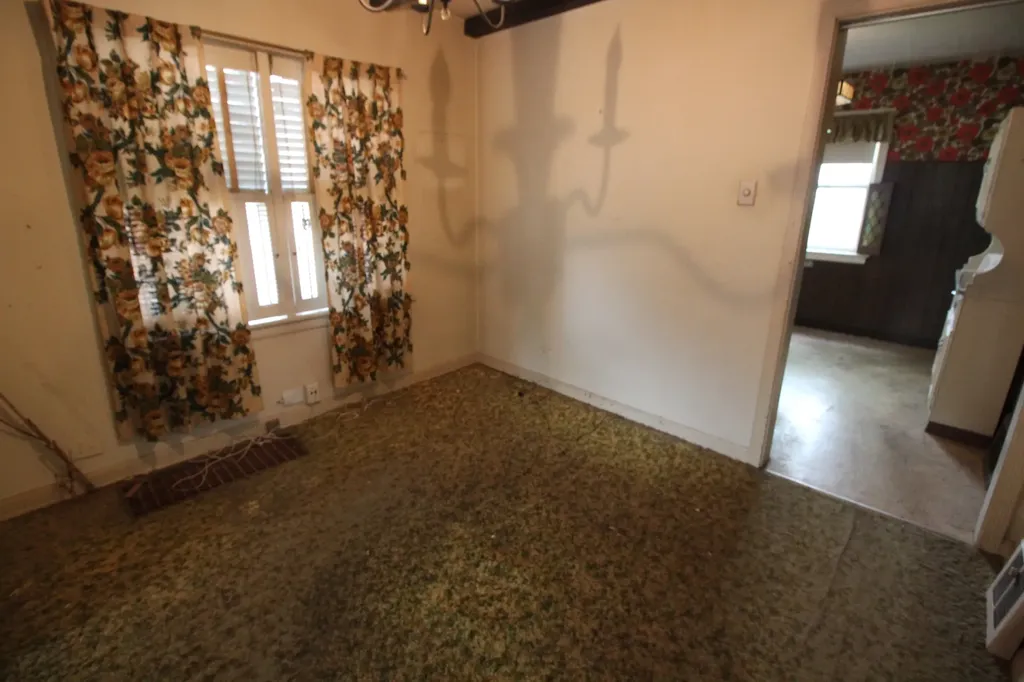 5615 South Nordica Avenue Chicago IL 60638