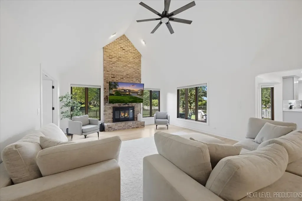 510 De Lasalle Avenue Naperville IL 60565