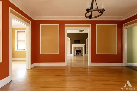 6830 South Paxton Avenue Chicago IL 60649