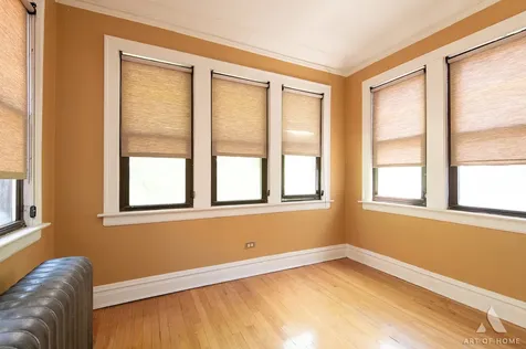 6830 South Paxton Avenue Chicago IL 60649