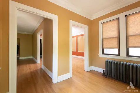 6830 South Paxton Avenue Chicago IL 60649