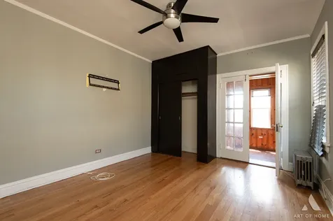 6830 South Paxton Avenue Chicago IL 60649
