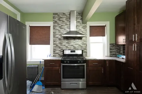 6830 South Paxton Avenue Chicago IL 60649