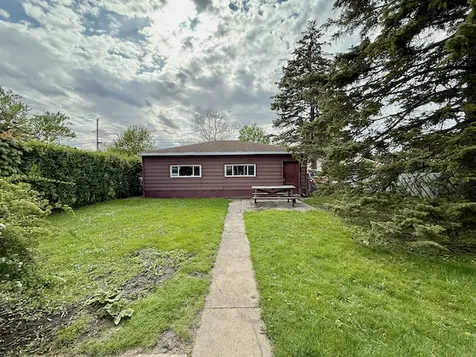 8114 North Merrill Street Niles IL 60714