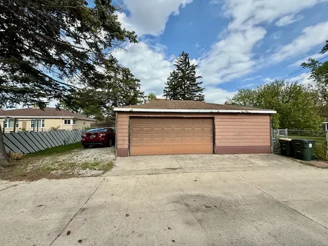 8114 North Merrill Street Niles IL 60714
