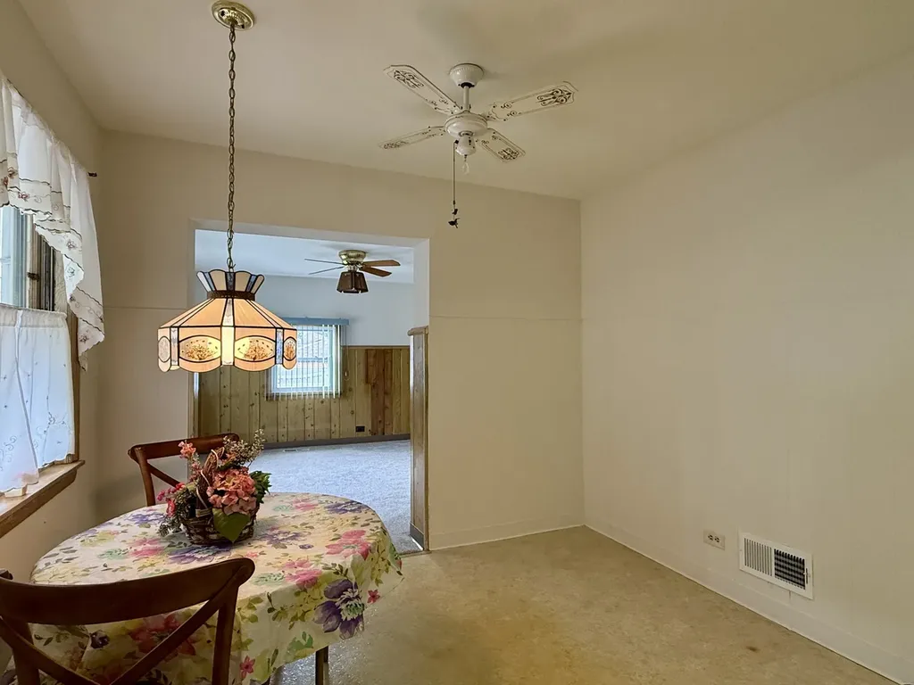 10416 South Sacramento Avenue Chicago IL 60655