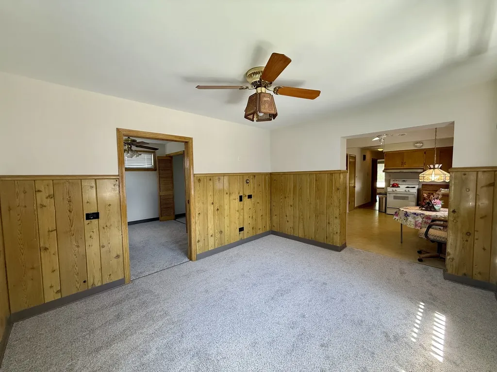 10416 South Sacramento Avenue Chicago IL 60655