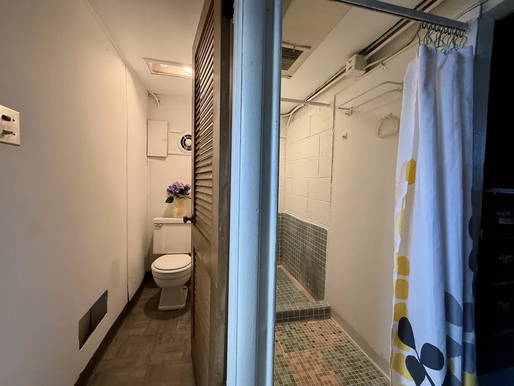 10416 South Sacramento Avenue Chicago IL 60655
