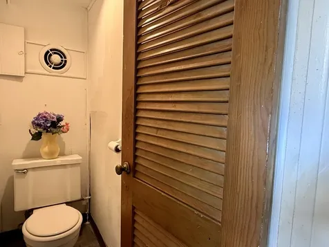 10416 South Sacramento Avenue Chicago IL 60655