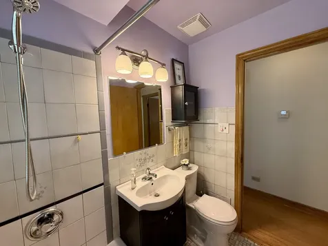 10416 South Sacramento Avenue Chicago IL 60655