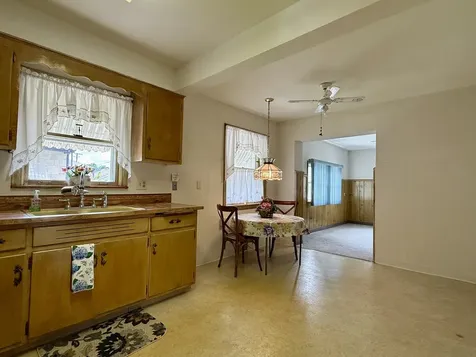 10416 South Sacramento Avenue Chicago IL 60655