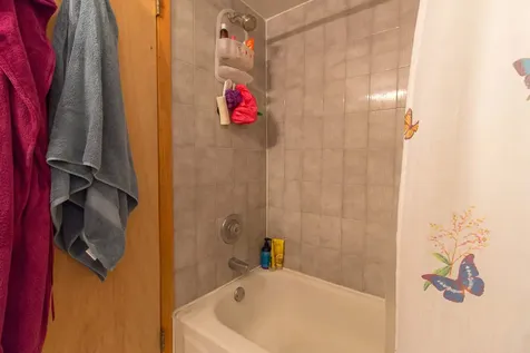 2327 West Ohio Street Chicago IL 60612